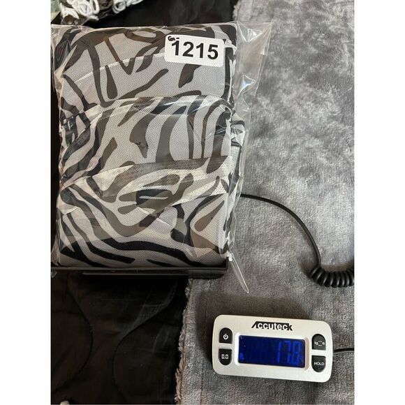 Elliatt Dress Small Black White Bernice Bodycon Ruched Long Sleeve Mini NWT - Picture 9 of 9